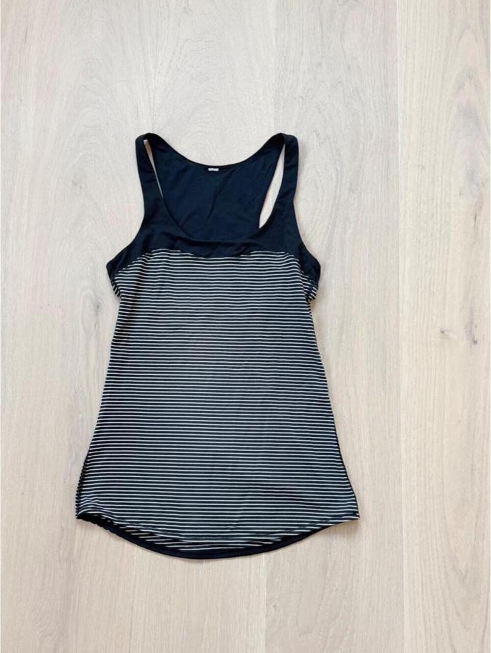 Vintage Lululemon Black & White Micro Stripe Racerback Tank Fits 4-6